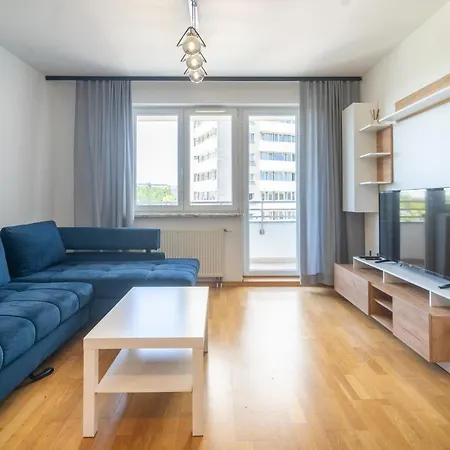 Modern Oasis By Bookinghost Appartement *