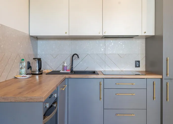 Modern Oasis By Bookinghost