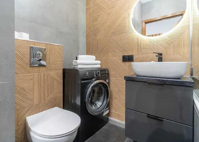 Modern Oasis By Bookinghost